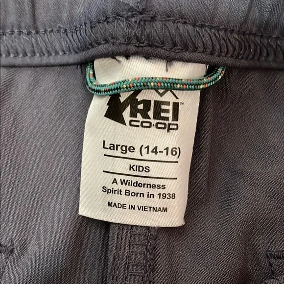 Kids REI pants - Picture 2 of 9